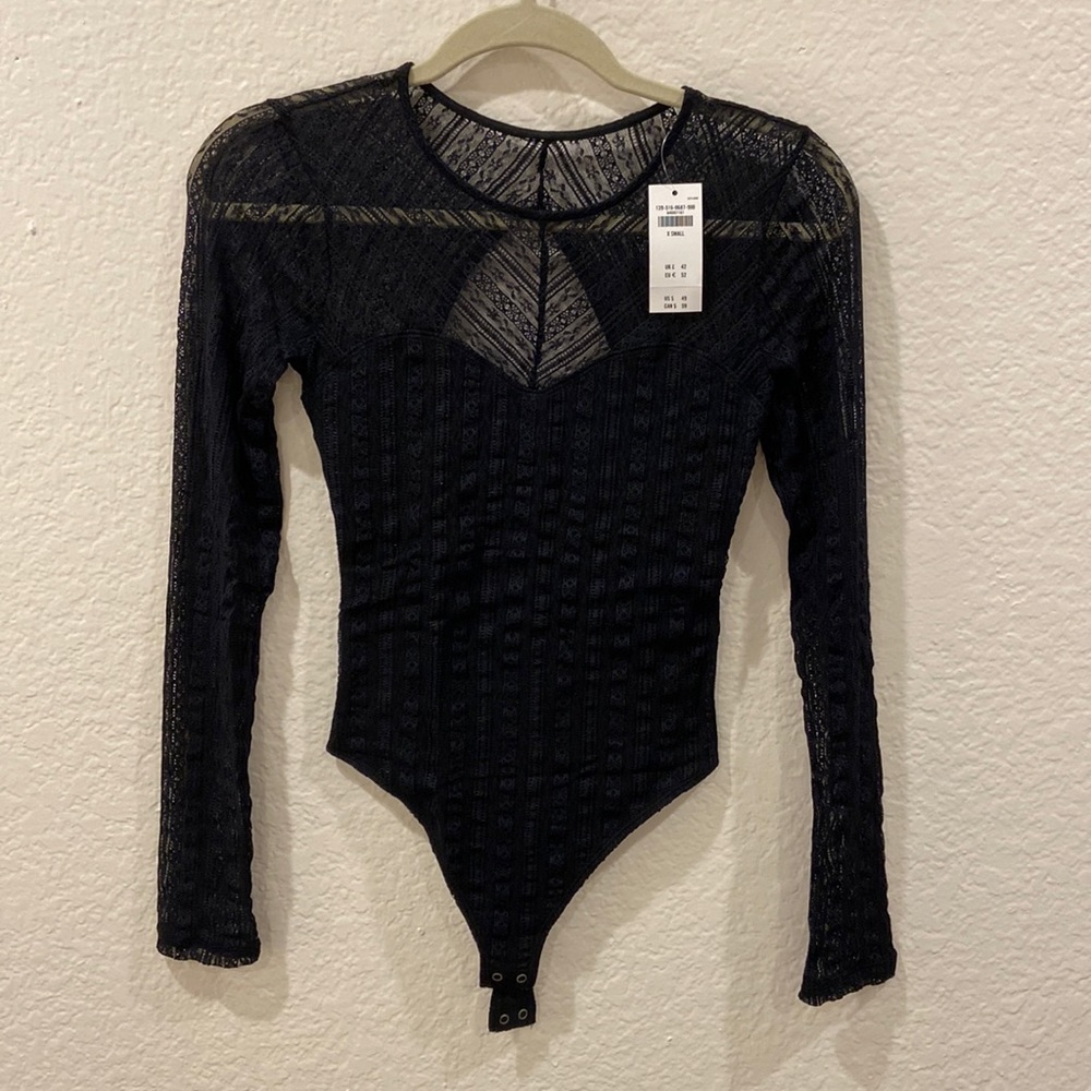 Lace body suit